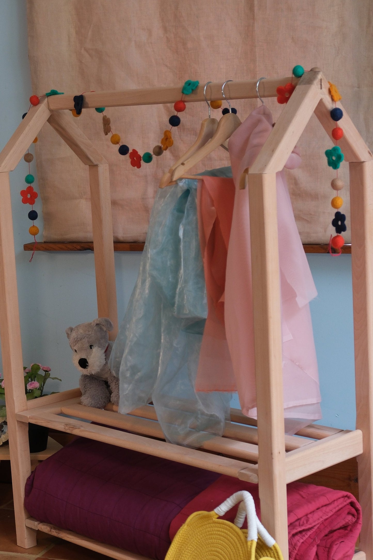 Kids nursery wardrobe montessori style clothes rail for todder